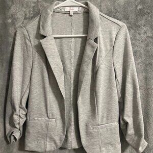 3/4 sleeve gray blazer
